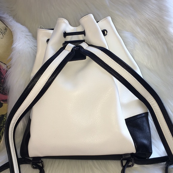 Cesca Backpack - Picture 4 of 5